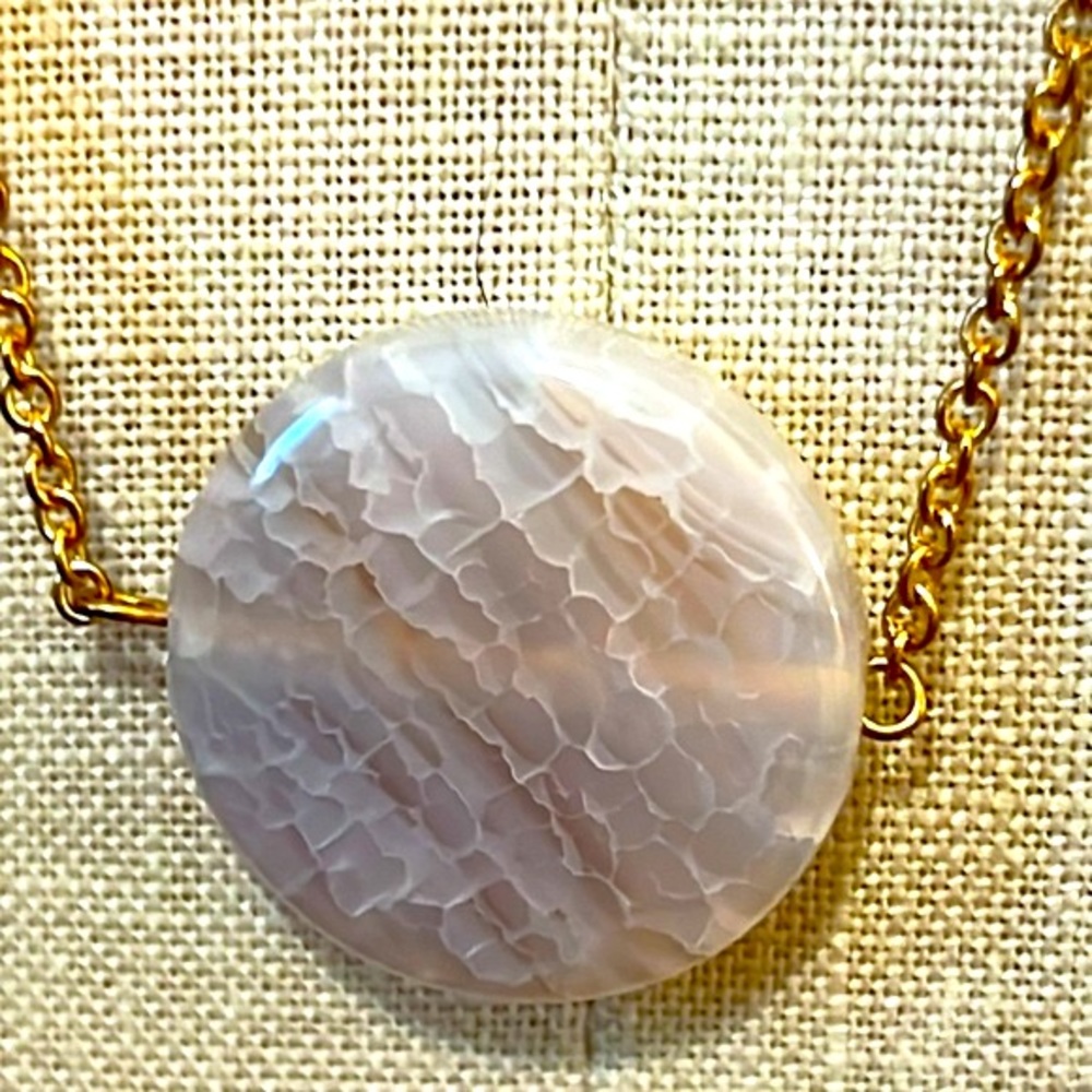 Quartz Pendant Necklace. - Picture 5 of 6